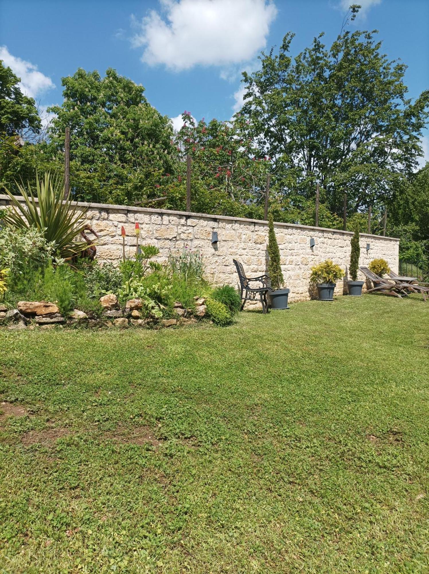 Le Clos De La Musardise - Gites De Charme Avec Piscine Chauffee Salignac Eyvigues Exterior photo